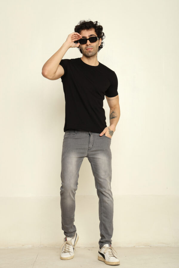 176652113756602302084.jpg Absqura Solid Men Black T-Shirt