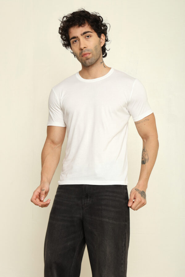 176665350834512301732.jpg Absqura Solid Men White T-Shirt