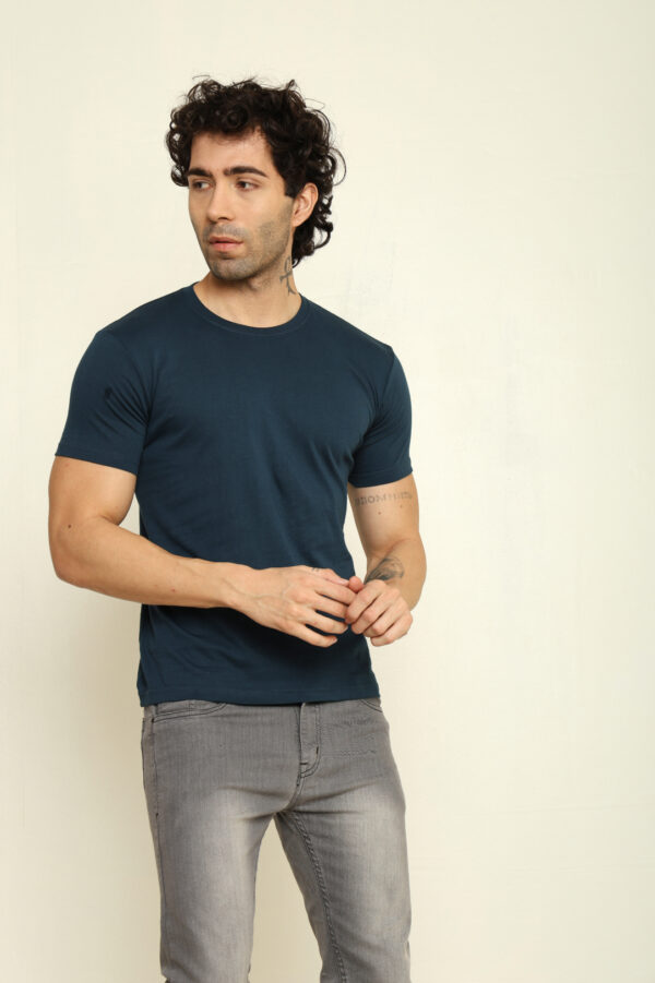 176665571757422301968.jpg Absqura Solid Men Petrol Blue T-Shirt