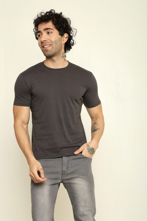 176665604981402302154.jpg Absqura Solid Men Charcoal Melange T-Shirt